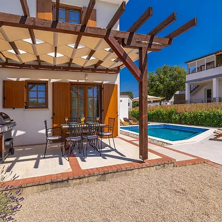 Adriatic Dream Vila *