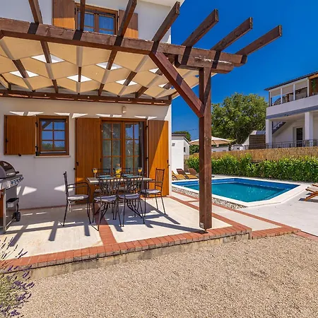 Adriatic Dream Villa *
